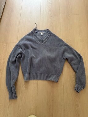 COS Running large V-Neck Ribbed Sweater